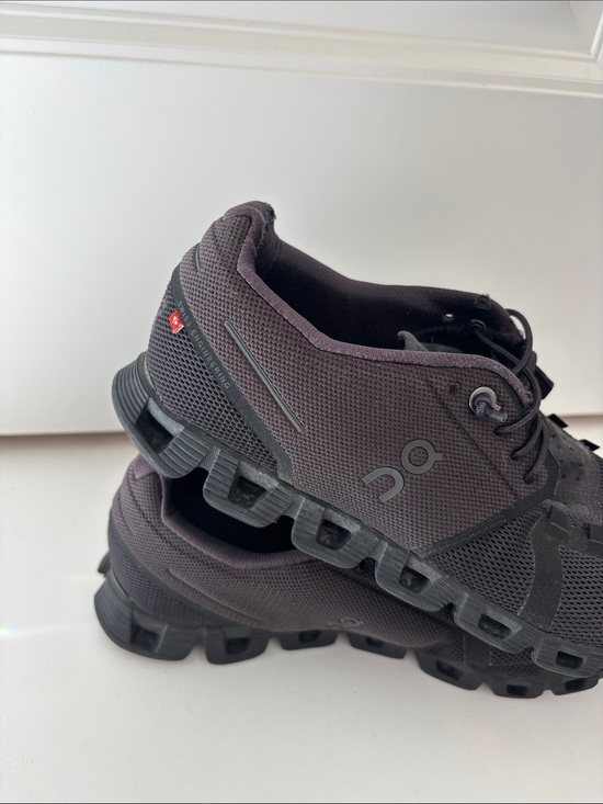 On Clouds Shoes - On Cloud 5 Black Running Walking Sneakers Shoes Women’s Size 8
